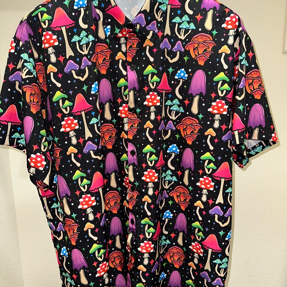 Black and Multicolor Mushroom Print Men's Shirt - Picture 2 of 4